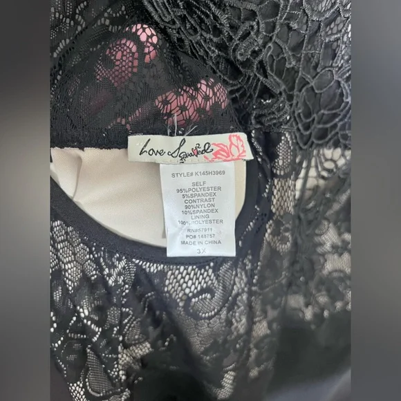 Love Squared Women’s Black and Lace dress size 3X New w/o tags - Picture 4 of 7